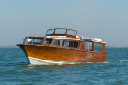 Hyra båt Motorbåt Barca di lusso in legno Grand Water Limousine Venedig