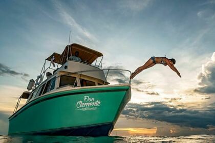 Alquiler Lancha Custom 1966 Playa del Carmen