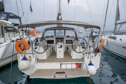 Miete Segelboot Jeanneau Sun Odyssey 410 Naoussa