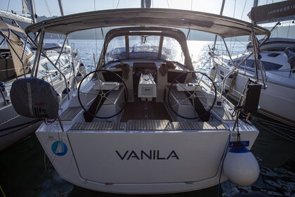 Charter Sailboat Dufour Yachts Dufour 360 GL - 3 cab. Mali Losinj