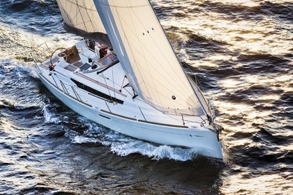 Hire Sailboat JEANNEAU SUN ODYSSEY 389 Kos