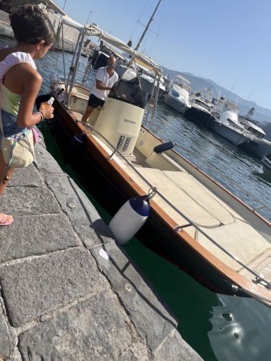 Sorrent Motorboat Acquamarina Acquamarina 650 Open alt tag text