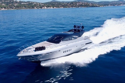 Location Yacht Mangusta 72 Saint-Tropez