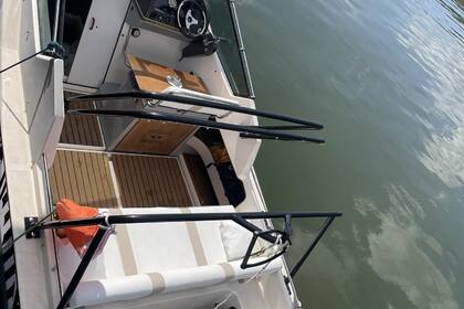 Location Bateau à moteur Rio 590 Rio 590 Huy