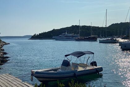 Miete Motorboot Joker Clubman 26' Hvar