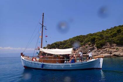 Hire Motorboat Tradtional Greek Kaiki Boat Porto Cheli