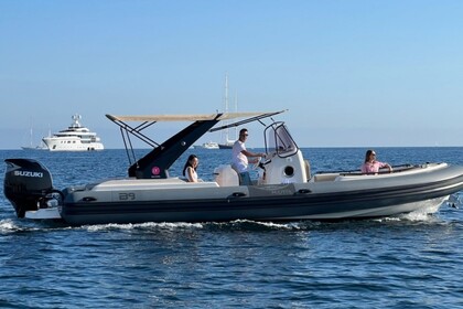 Rental RIB Wimbi 9 Saint-Tropez