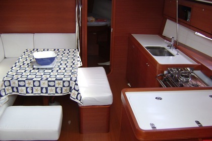 Noleggio Barca a vela DUFOUR 405 Carloforte