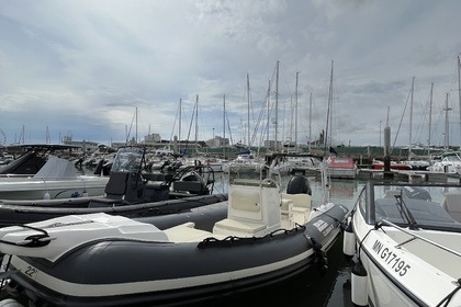 Charter Motorboat Joker Boat Clubman 22 Royan
