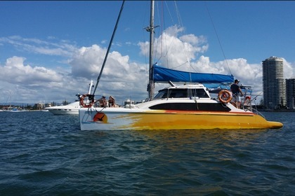 Charter Catamaran Seawind 1000 Gold Coast