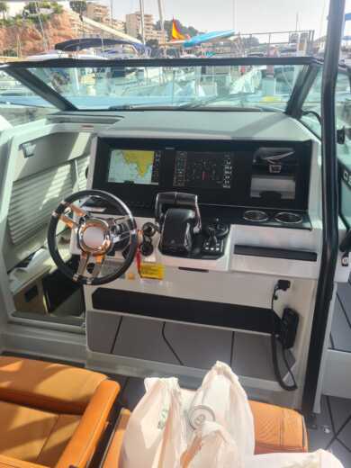 Palma de Mallorca Motorboat SAXDOR 320 GTO + Seabob alt tag text