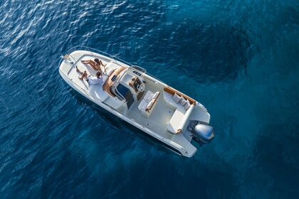 Charter Motorboat Capoforte CX240 Port Cogolin