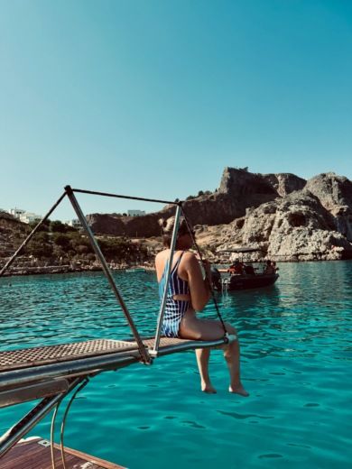 Rodos Motorboat Cranchi Zaffiro 32 alt tag text