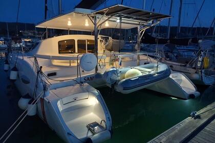 Hire Catamaran Fountaine Pajot Lavezzi 40 Izola