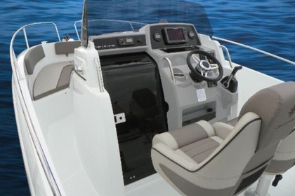 Charter Motorboat JEANNEAU Cap Camarat 7.5 Zaton