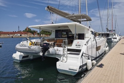Location Catamaran Fountaine Pajot Lucia 40 Port-Saint-Louis-du-Rhône