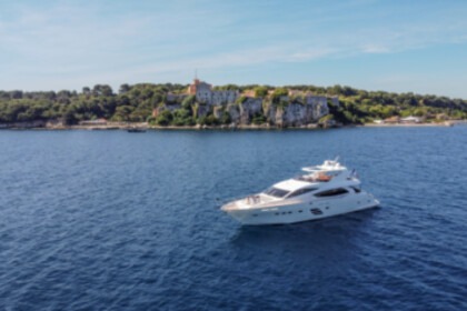 Location Yacht à moteur Integrity 93 Cannes