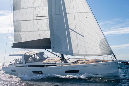 Charter Sailboat Bénéteau Oceanis 60 - 3 + 1 cab. Trogir