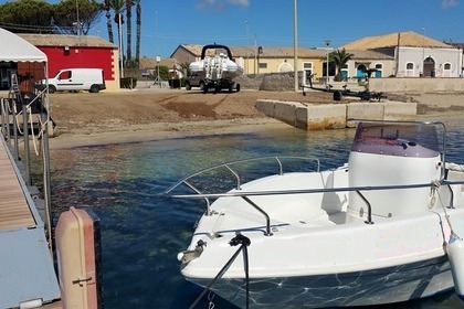 Hire Boat without licence  ACQUAVIVA 550 OPEN Marzamemi