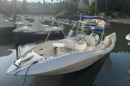 Hire Motorboat Quicksilver Commander 505 Beaulieu-sur-Mer