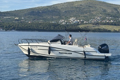 Hire Motorboat Quicksilver 705 Open Trogir