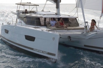 Verhuur Catamaran Fountaine Pajot Lucia 40 Pozzuoli