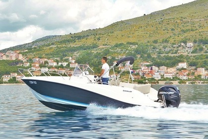 Charter Motorboat QUICKSILVER 675 Activ Open Trogir