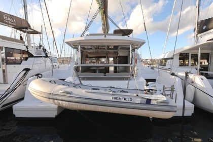 Location Catamaran Catana Group Bali 4.2 - 4 + 1 cab. Vrulje
