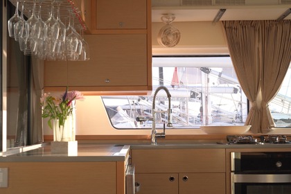 Location Catamaran Lagoon 52 F Cagliari