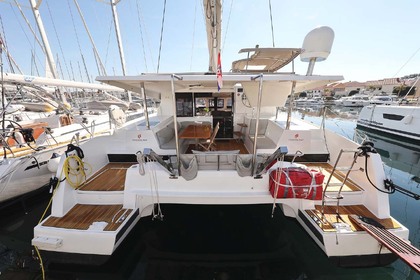 Noleggio Catamarano Fountaine Pajot Fountaine Pajot Lucia 40 Pola