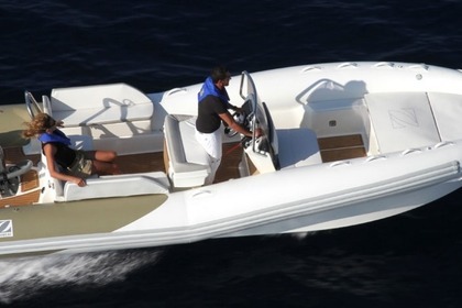 Hyra båt RIB-båt Zodiac NZO 680 La Trinité-sur-Mer