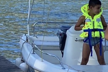 Miete Motorboot Sessa Marine Océan 450 Annecy