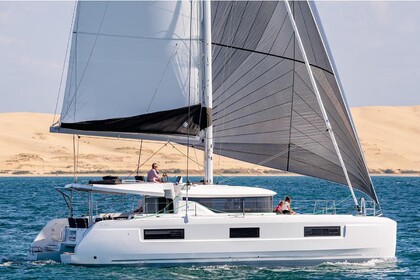 Verhuur Catamaran  LAGOON 460 / 4 CABINS Sant Antoni de Portmany