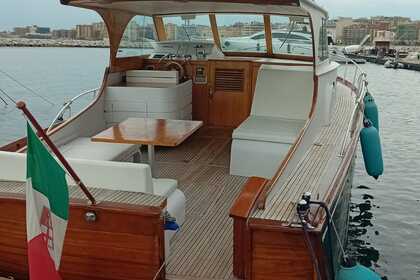 Noleggio Barca a motore Sparviero Lobster 40ft Salerno