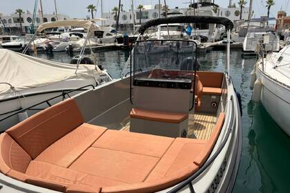 Hire Motorboat GIANT 600 sport Alicante