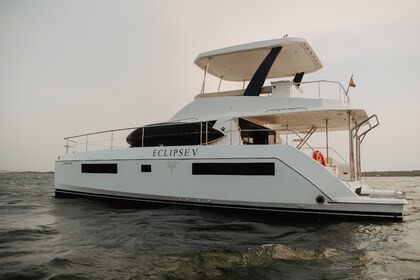 Charter Catamaran Robertson & Caine Leopard 43 pc Cartagena
