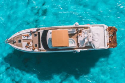 Alquiler Yate a motor Dyna Craft 24m Cancún