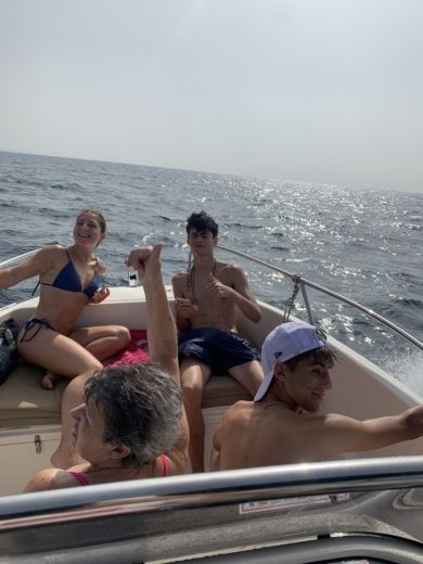 El Campello Motorboat QUICKSILVER 605 Activ Open alt tag text