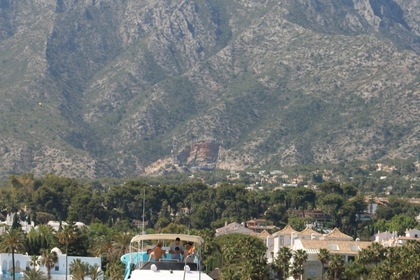 Hire Motor yacht Astondoa Astondoa 50 Marbella