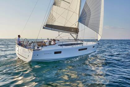 Rental Sailboat Jeanneau Sun Odyssey 410 Pilos