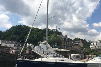 Charter Sailboat Jeanneau Sun 2500 Lorient