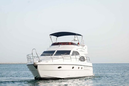 Rental Motorboat 25 - 16 MT 2 CABINS MAJESTY 52 2003 Dubai