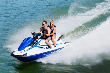 Charter Jet ski Yamaha VX Deluxe 115 Roses