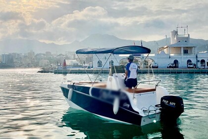 Hyra båt Båt utan licens  OLBAP TR5 Málaga