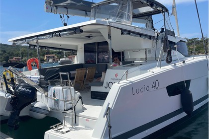 Charter Catamaran Fountaine Pajot Lucia 40 - 4 cabines Cogolin