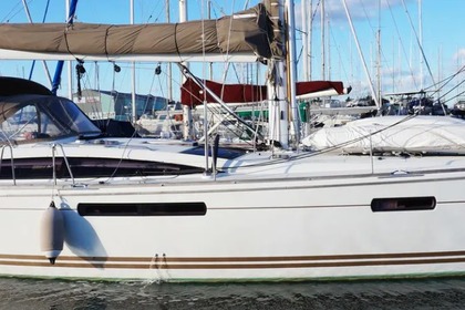 Czarter Jacht żaglowy Jeanneau Jeanneau 53 Alimos