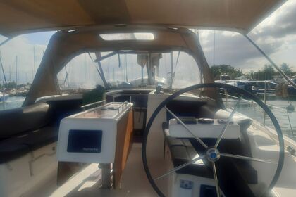 Hire Sailboat Dufour Yachts Dufour 390 GL Adventure Nassau