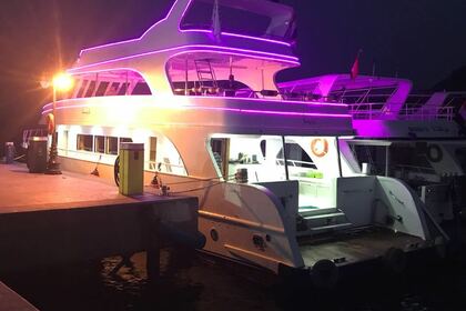 Чартер Моторная яхта Majestic 75 Шарм-эль-Шейх