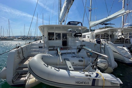 Verhuur Catamaran LAGOON 40 Trogir