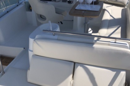 Charter Motorboat BENETEAU ANTARES 45 FLYBRIDGE 14 m ANTARES Golfe Juan